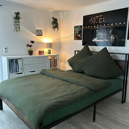 Apartment Gardenhouse, - Frankfurt